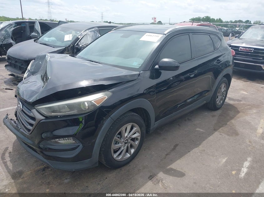 2016 Hyundai Tucson Limited/Sport And Eco/Se KM8J33A45GU075421 photo 1