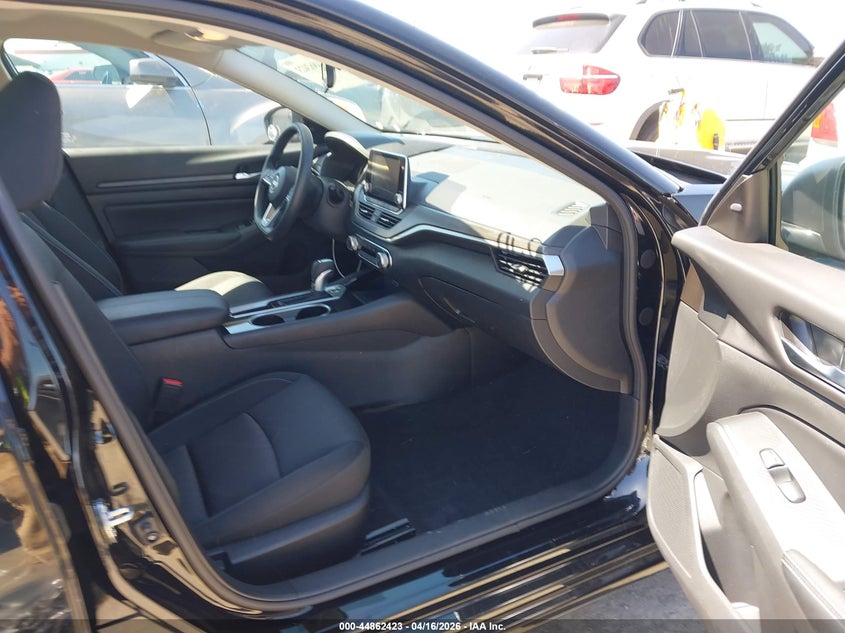 2024 Nissan Altima Sv Fwd