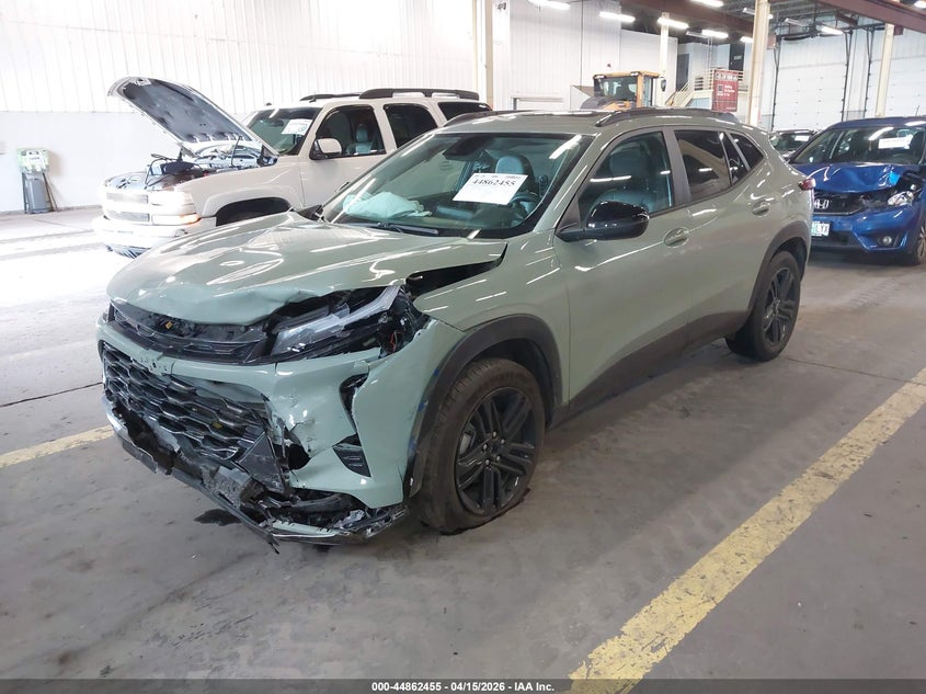 2025 CHEVROLET TRAX auction photo 2