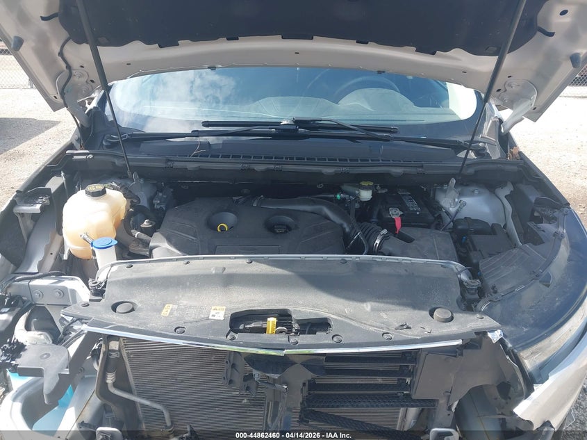 2FMPK4J93JBB28225 2018 Ford Edge 2.0 Sel silver