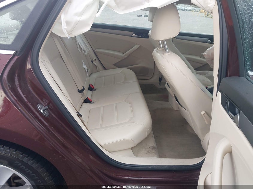 2014 Volkswagen Passat 1.8T Se VIN: 1VWBT7A32EC100489 Lot: 44862543