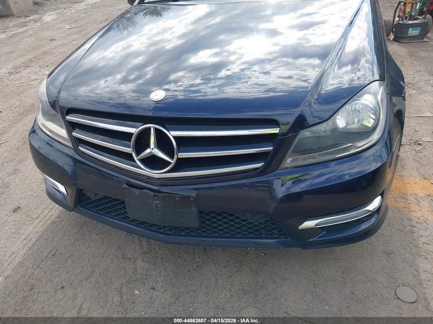 2014 Mercedes-Benz C 300 Sport 4Matic VIN: WDDGF8AB6EA951824 Lot: 44862607