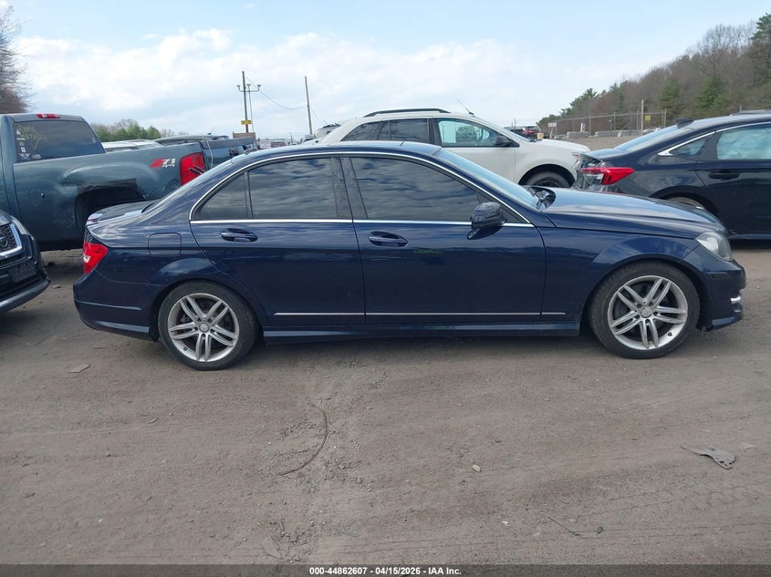 2014 Mercedes-Benz C 300 Sport 4Matic VIN: WDDGF8AB6EA951824 Lot: 44862607