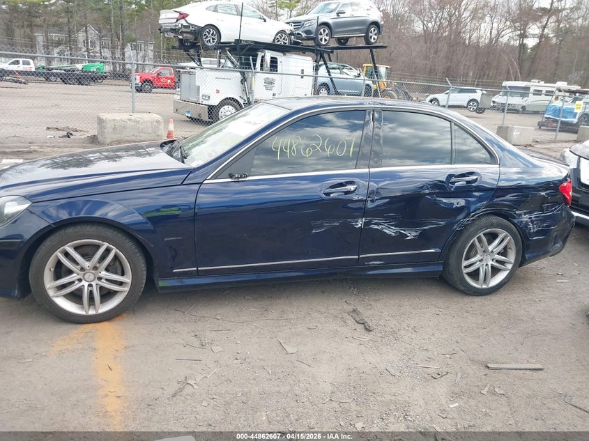 2014 Mercedes-Benz C 300 Sport 4Matic VIN: WDDGF8AB6EA951824 Lot: 44862607