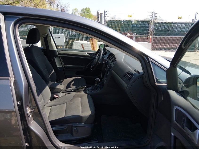 2016 Volkswagen Golf Tsi S 4-Door