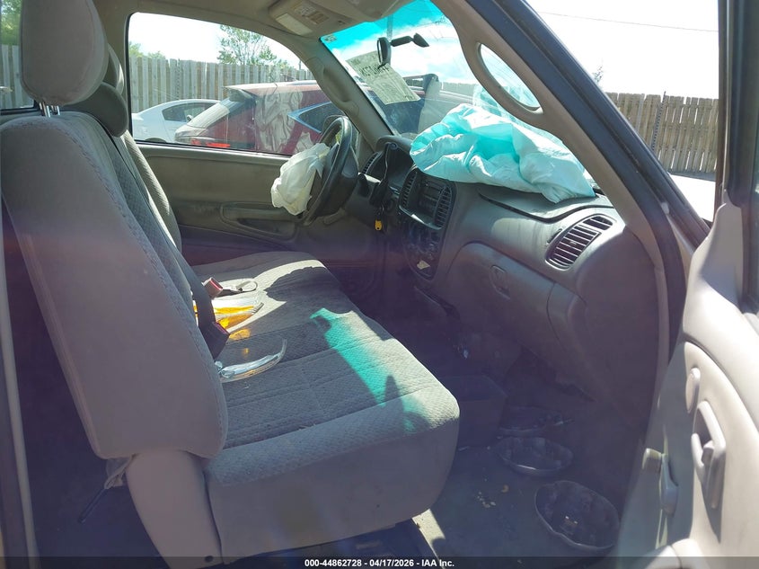 2005 Toyota Tundra Base V8