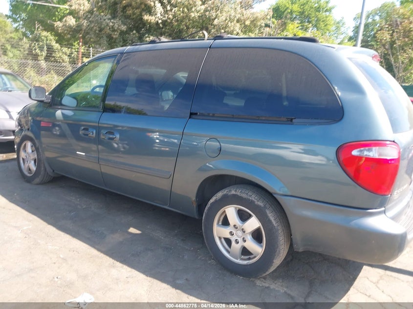 2005 Dodge Grand Caravan Sxt VIN: 2D4GP44L95R132924 Lot: 44862775