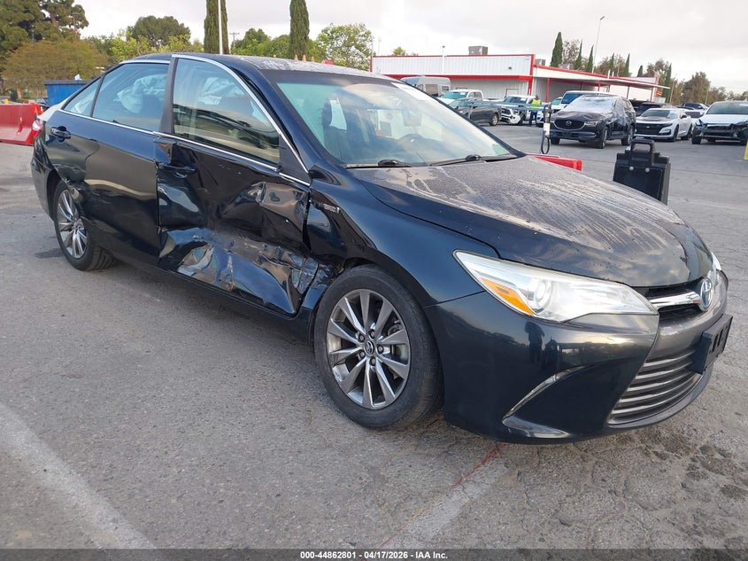 2016 Toyota Camry Hybrid Xle