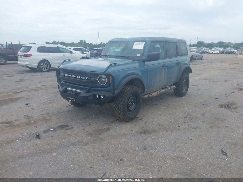 Vin: 1fmde5bh8nlb53245, lot: 45360118, ford bronco black diamond 20222