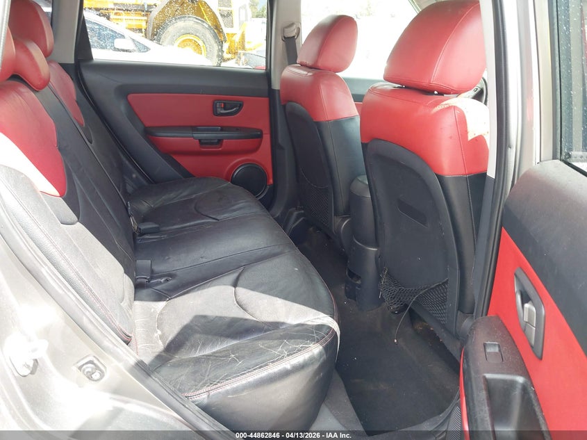 2011 Kia Soul Sport VIN: KNDJT2A24B7200929 Lot: 44862846