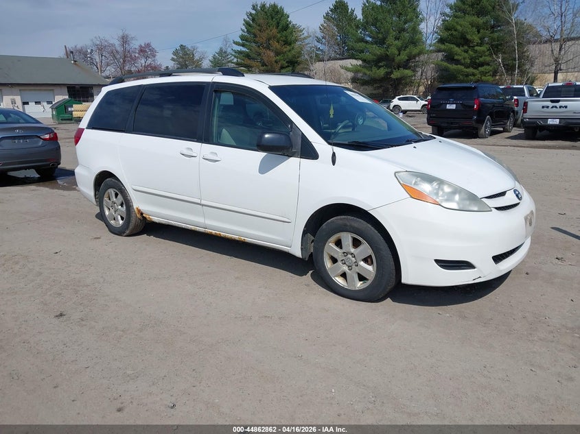 2007 Toyota Sienna Le