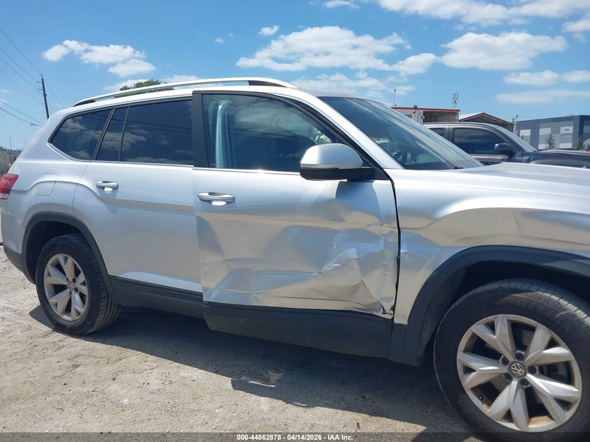 2018 Volkswagen Atlas 3.6L V6 Se/3.6L V6 Se W/Technology VIN: 1V2LR2CA1JC517938 Lot: 44862878