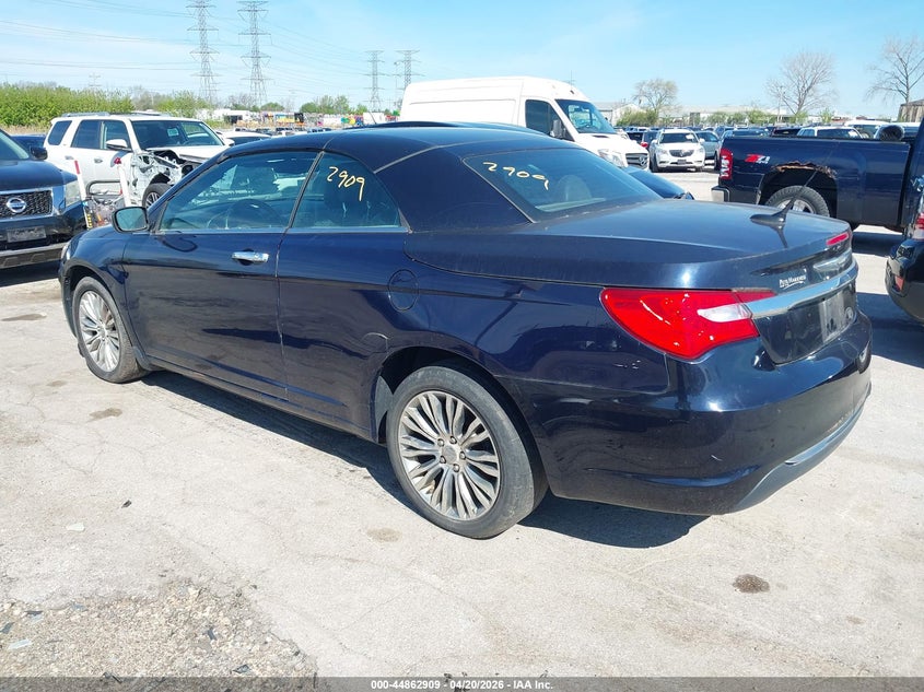 2011 Chrysler 200 Limited