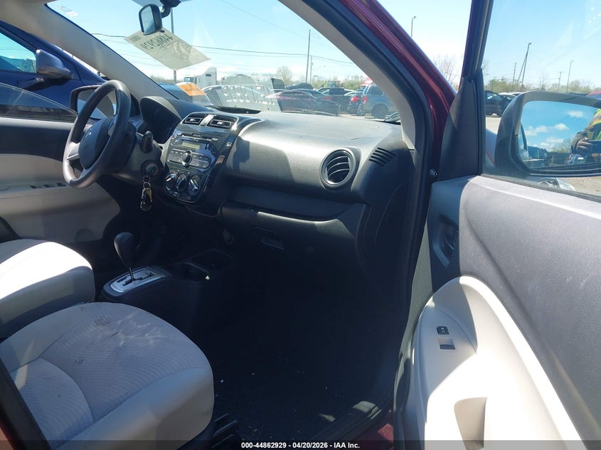 2017 MITSUBISHI MIRAGE G4 auction photo 5