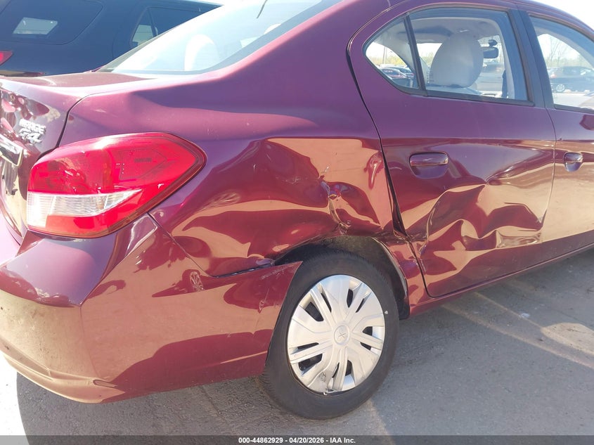2017 MITSUBISHI MIRAGE G4 auction photo 6