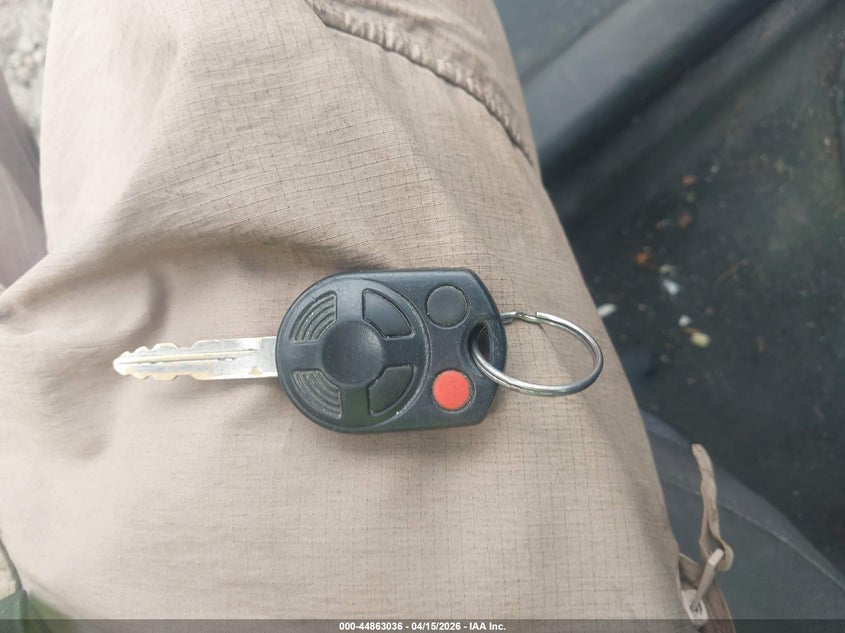 2010 Ford Fusion Se VIN: 3FAHP0HA2AR266137 Lot: 44863036