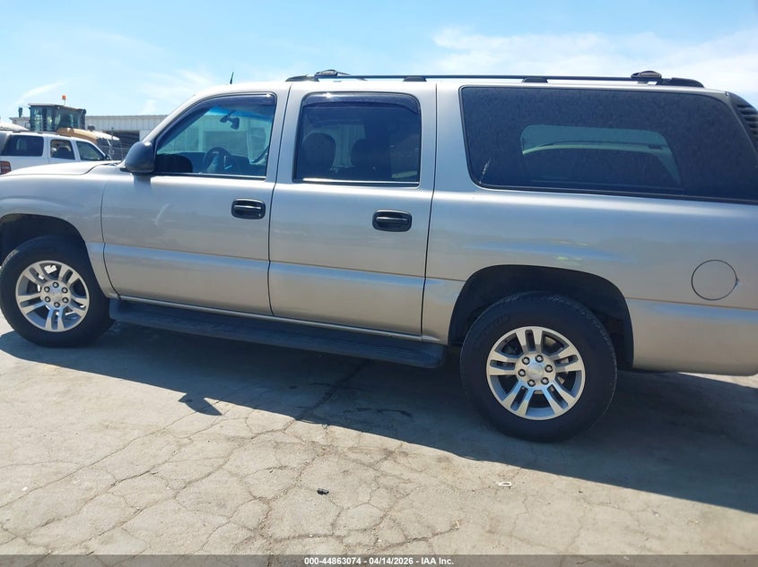 2004 Chevrolet Suburban 1500 Ls VIN: 3GNFK16Z64G233549 Lot: 44863074