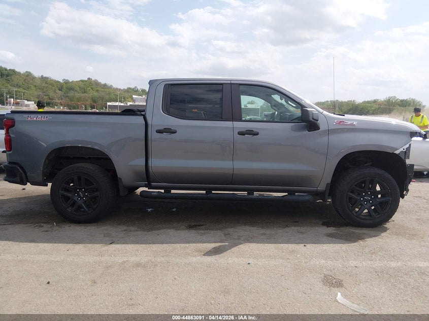 2021 Chevrolet Silverado 1500 4Wd Short Bed Custom Trail Boss VIN: 1GCPYCEF8MZ430284 Lot: 44863091