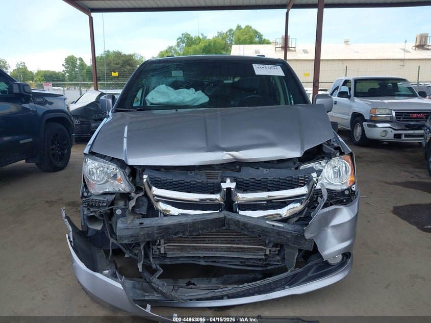 2019 Dodge Caravan 3.6 Grand Sxt silver Lot 111044863095 Vin 2C4RDGCG1KR771007