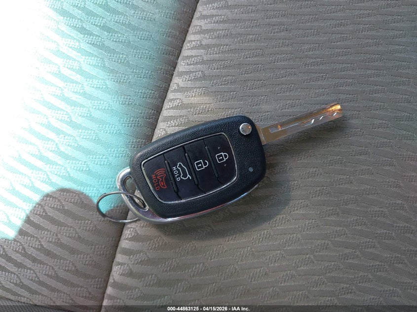 2017 Hyundai Santa Fe Sport 2.4L VIN: 5XYZU3LB9HG418282 Lot: 44863125