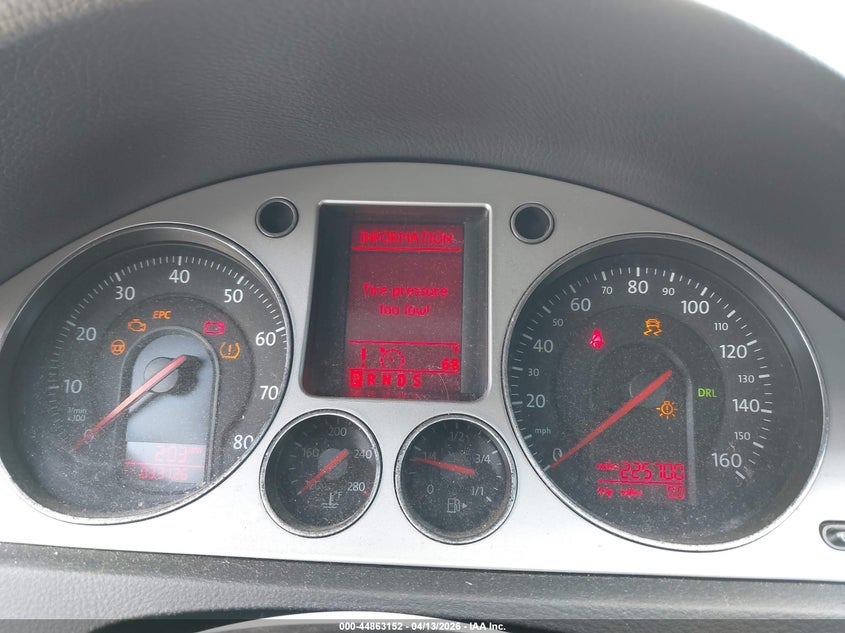 2008 Volkswagen Passat Komfort VIN: WVWLK73C88E062721 Lot: 44863152