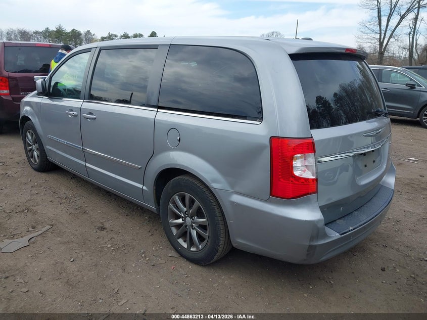 2015 Chrysler Town & Country S
