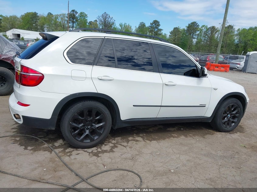 2013 BMW X5 xDrive35I/xDrive35I Premium/xDrive35I Sport Activity VIN: 5UXZV4C50D0E11641 Lot: 44863284