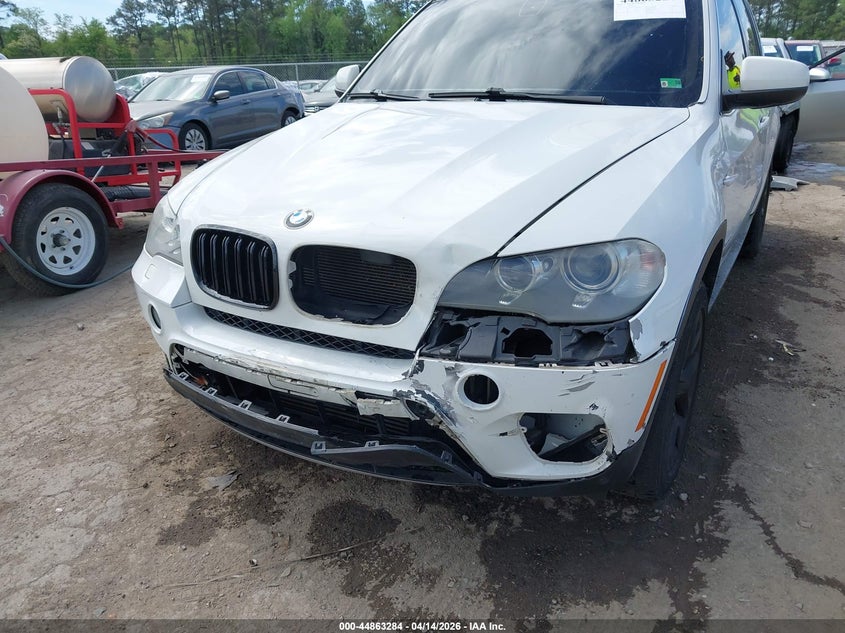 2013 BMW X5 xDrive35I/xDrive35I Premium/xDrive35I Sport Activity VIN: 5UXZV4C50D0E11641 Lot: 44863284