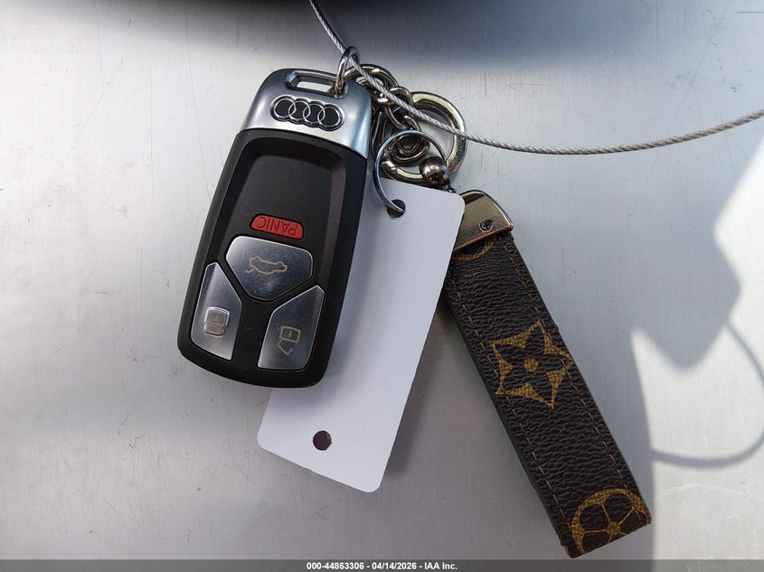 2017 Audi A4 2.0T Premium VIN: WAUENAF41HN018705 Lot: 44863306