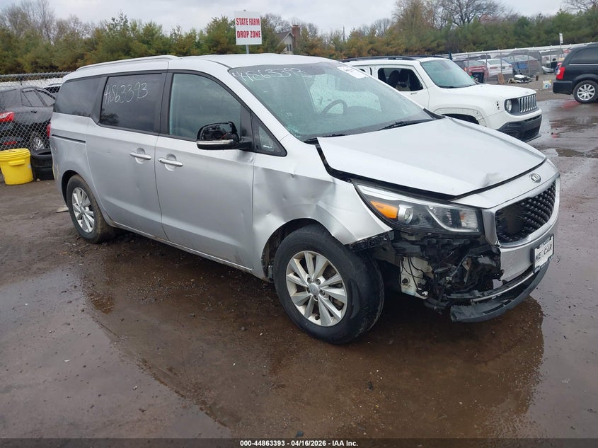 2017 KIA SEDONA LX