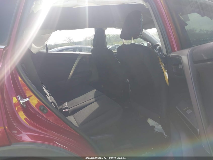 2018 Toyota Rav4 Le VIN: 2T3BFREV0JW830281 Lot: 44863396