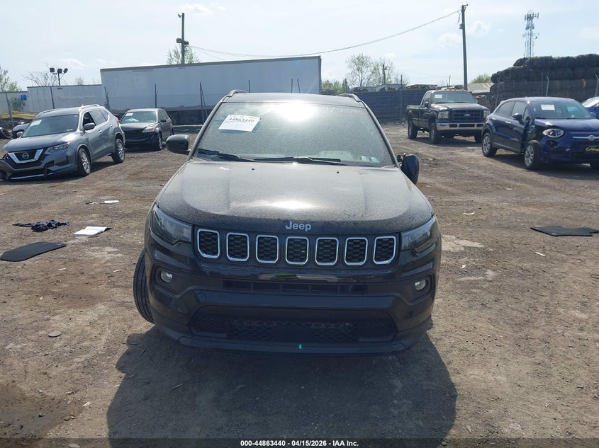 2024 Jeep Compass Latitude Lux Fwd VIN: 3C4NJDFN2RT112683 Lot: 44863440