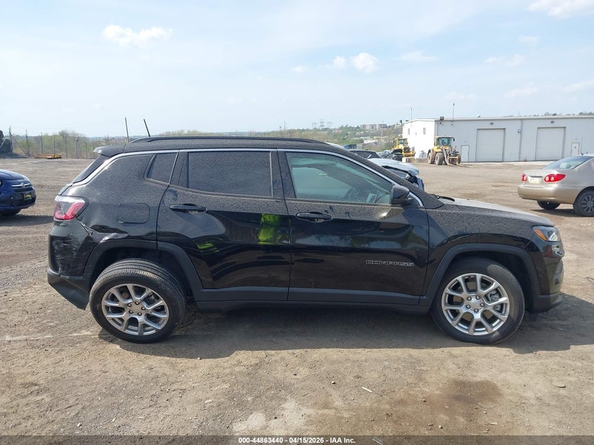 2024 Jeep Compass Latitude Lux Fwd VIN: 3C4NJDFN2RT112683 Lot: 44863440
