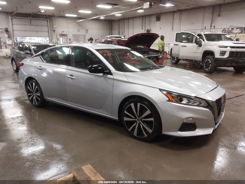 2020 NISSAN ALTIMA SR FWD