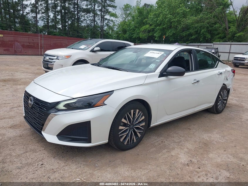 2024 Nissan Altima Sv Fwd