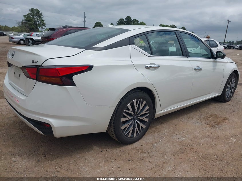 2024 Nissan Altima Sv Fwd