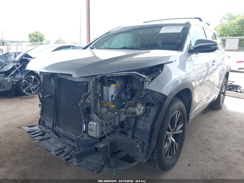 2016 Toyota Highlander Xle V6