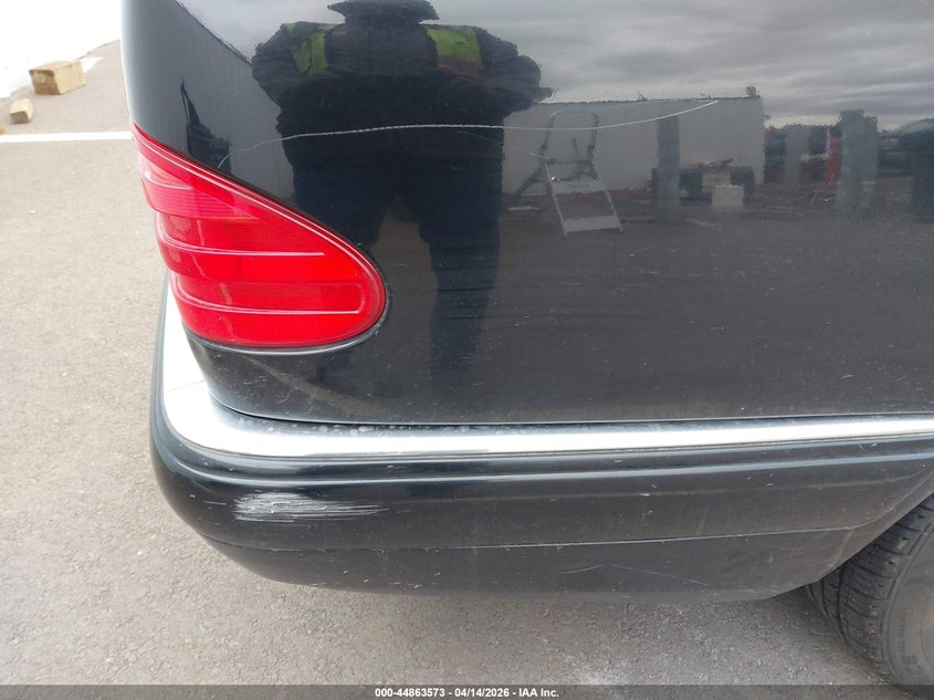 1998 Mercedes-Benz E 320 VIN: WDBJF65F7WA602821 Lot: 44863573