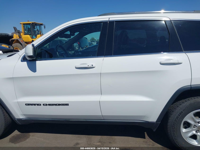 2017 Jeep Grand Cherokee Laredo 4X2 VIN: 1C4RJEAG7HC663833 Lot: 44863629