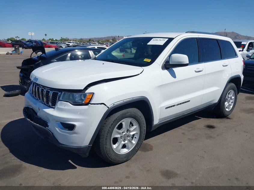2017 Jeep Grand Cherokee Laredo 4X2