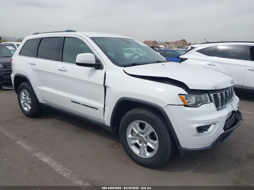 2017 Jeep Grand Cherokee Laredo 4X2