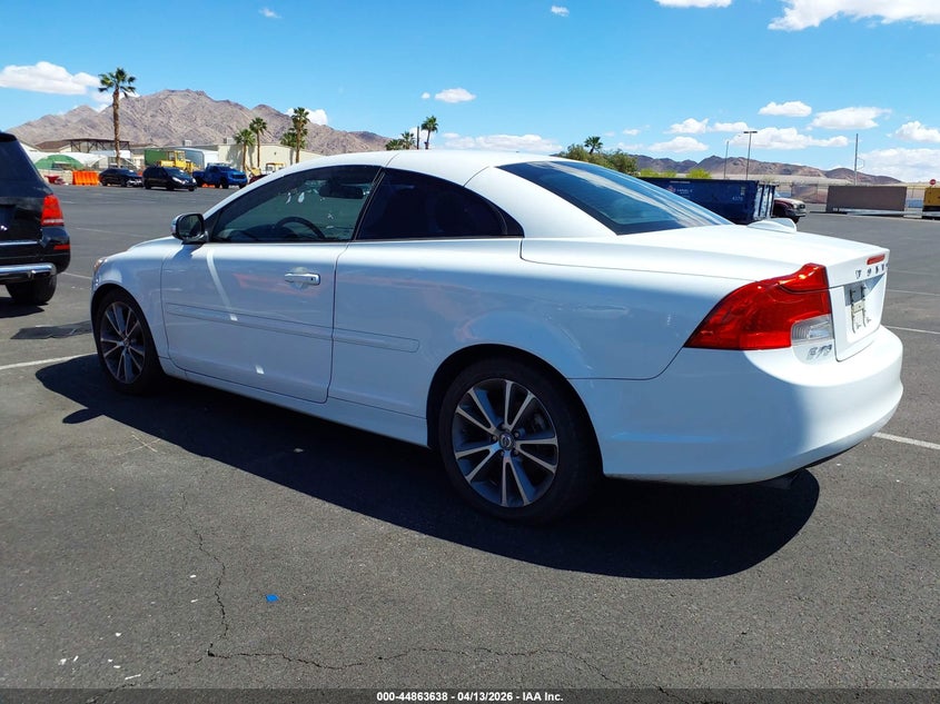 2011 Volvo C70 T5