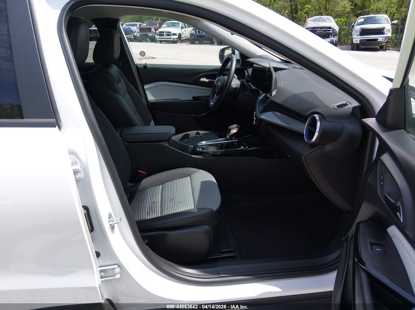 2025 Chevrolet Trax Fwd Lt