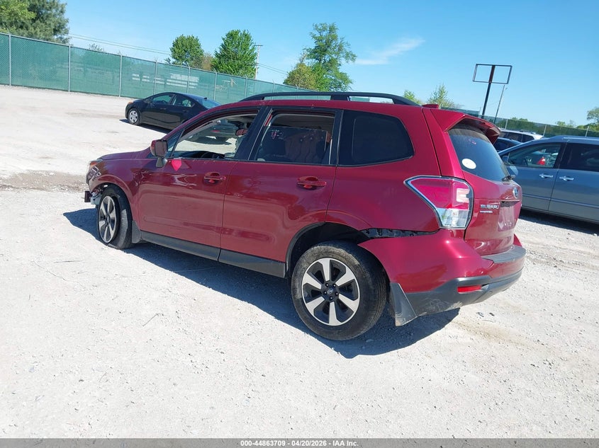 Vin: jf2sjaec2jh612588, lot: 45361020, subaru forester 2.5i premium 20183