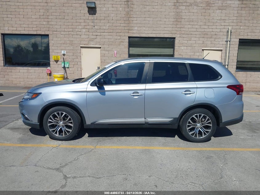 2016 Mitsubishi Outlander Es VIN: JA4AD2A3XGZ033570 Lot: 44863733