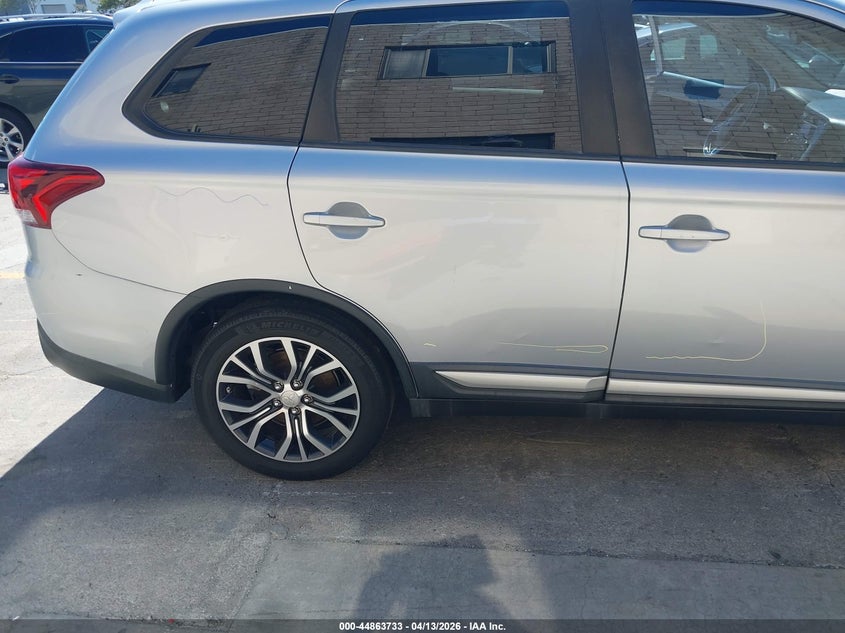 2016 Mitsubishi Outlander Es VIN: JA4AD2A3XGZ033570 Lot: 44863733