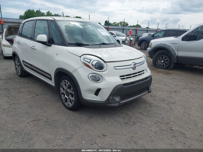 2014 Fiat 500L Trekking