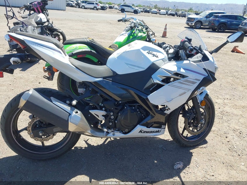 2023 Kawasaki Ex400 VIN: JKAEXKG13PDAM3906 Lot: 44863804