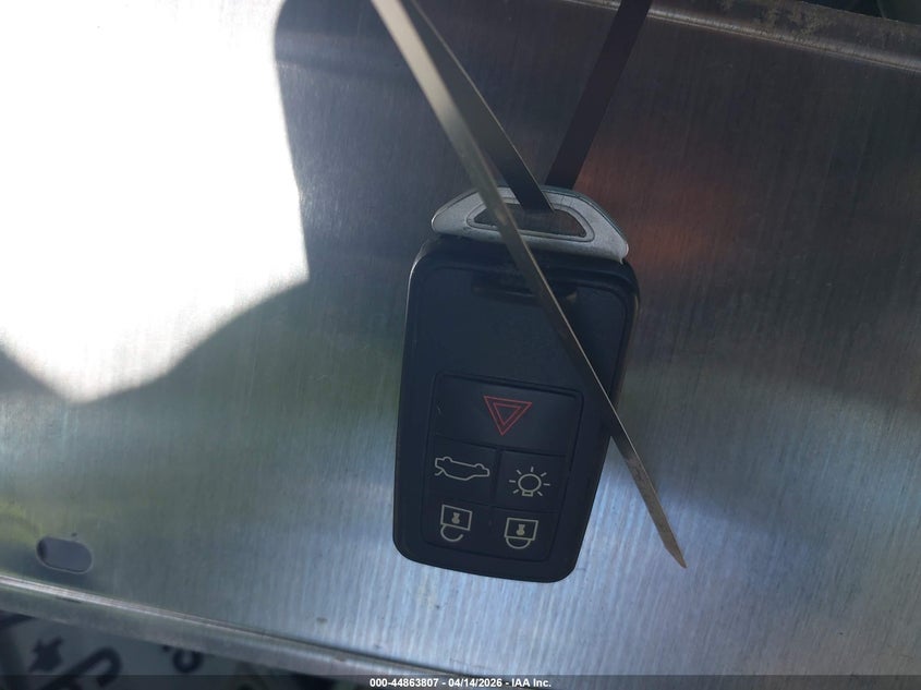 2016 Volvo S60 T6 Drive-E Platinum VIN: YV149MFM2G2395820 Lot: 44863807