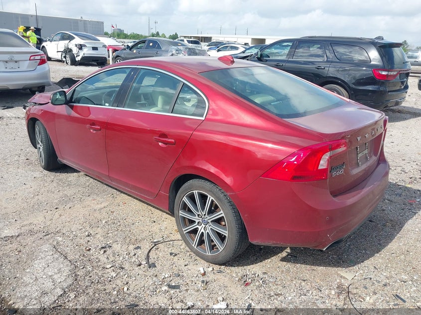 Vin: yv149mfm2g2395820, lot: 45361118, volvo s60 t6 drive-e platinum 20163
